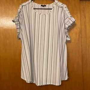 Women’s Black & White Stripe Top Size 3X